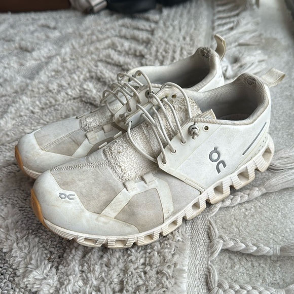 On Running Shoes - Ons Slide Shoes